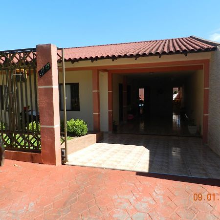 Casa Da Helo Quartos Em Foz Hotel Foz do Iguaçu Exterior foto